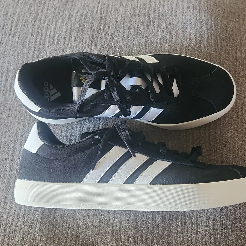 Adidas VL Court 3.0 Skateboard Black White Low Tops (11)